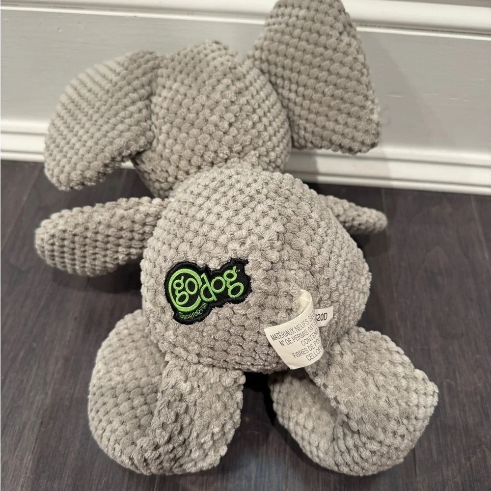 NWOT Go Dog Gray Elephant Plush Tough Dog Toy